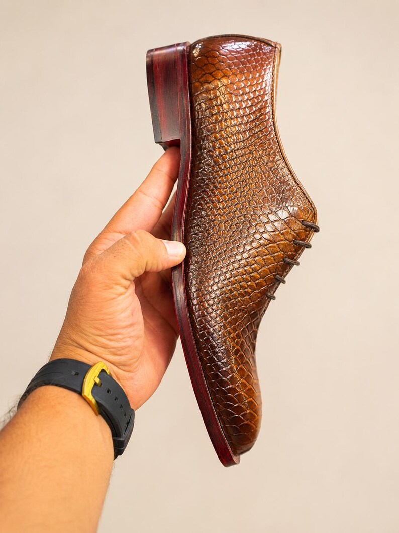 Handmade Genuine Leather Dress Shoes for Men Brown Crocodile Embossed Leather Lace-Up Formal Oxfords
